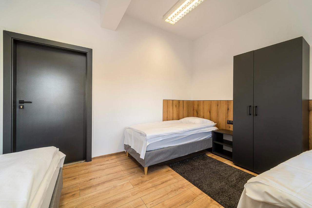 Gems Hostel Głogów Εξωτερικό φωτογραφία